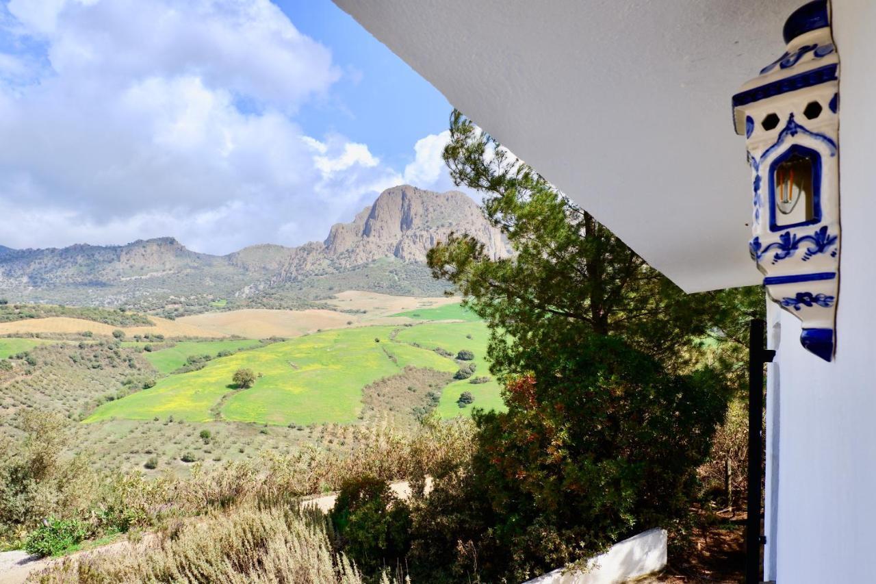 Cortijo Sylvestre Bed and Breakfast Ríogordo Exteriör bild